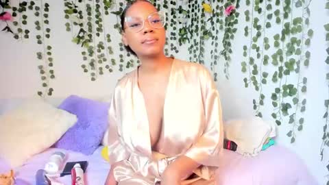 Violeta online show from February 18, 2025, 2:27 pm