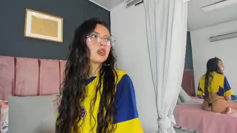 Snapshot of violeta_muns chatting on June 23, 2026, 5:55 pm Violeta online show from June 23, 2026, 5:55 pm