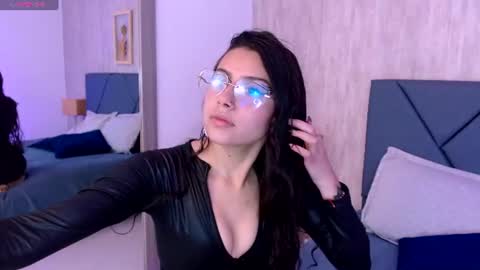 Snapshot of violeta_muns chatting on July 13, 2026, 8:00 pm Violeta online show from July 13, 2026, 8:00 pm