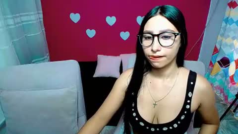 violeta_rouses online show from June 21, 2026, 10:12 pm