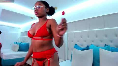 violeta_ruiz_ online show from February 21, 2025, 10:37 pm