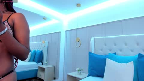 violeta_ruiz_ online show from February 27, 2025, 11:04 pm