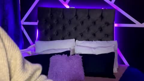 violeta_saenzzzz online show from September 17, 2025, 6:04 am