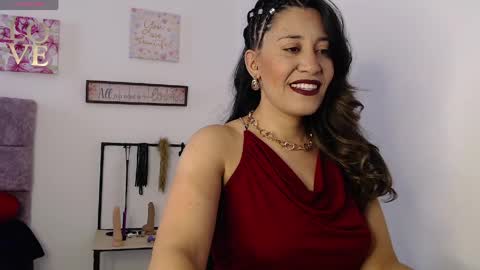 Snapshot of violeta_scott_ chatting on April 9, 2026, 2:33 pm violeta_scott_ online show from April 9, 2026, 2:33 pm