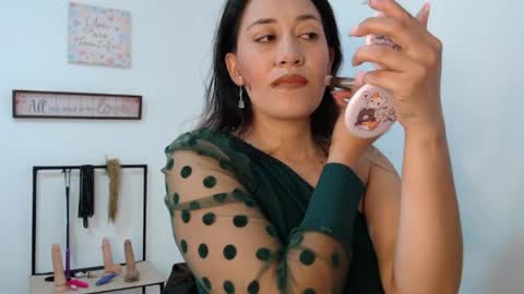Snapshot of violeta_scott_ chatting on April 15, 2026, 3:08 pm violeta_scott_ online show from April 15, 2026, 3:08 pm