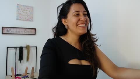 Snapshot of violeta_scott_ chatting on April 21, 2026, 4:01 pm violeta_scott_ online show from April 21, 2026, 4:01 pm