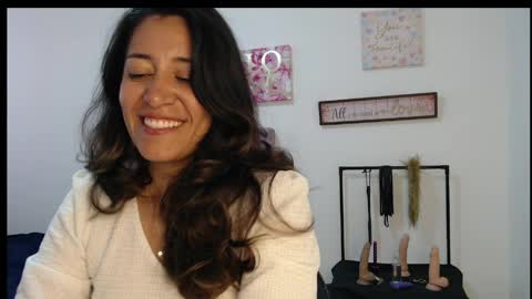 Snapshot of violeta_scott_ chatting on May 5, 2026, 12:57 pm violeta_scott_ online show from May 5, 2026, 12:57 pm