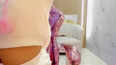 IG violeta sub online show from September 19, 2025, 1:12 pm