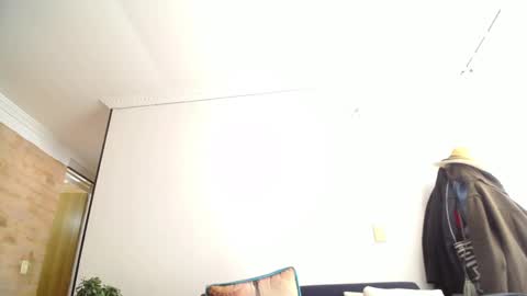 Snapshot of violetagomez_co chatting on February 22, 2025, 5:46 pm Violeta Gmez online show from February 22, 2025, 5:46 pm