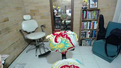 Snapshot of violetagomez_co chatting on September 15, 2025, 2:22 am Violeta Gmez online show from September 15, 2025, 2:22 am