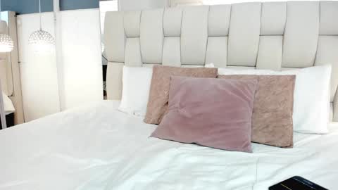 Snapshot of violetahayes chatting on December 7, 2024, 3:25 am Violeta online show from December 7, 2024, 3:25 am