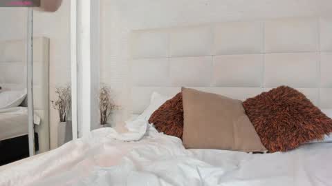 Snapshot of violetahayes chatting on January 27, 2025, 7:45 am Violeta online show from January 27, 2025, 7:45 am