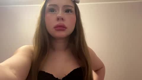 Annie online show from May 31, 2026, 7:37 pm