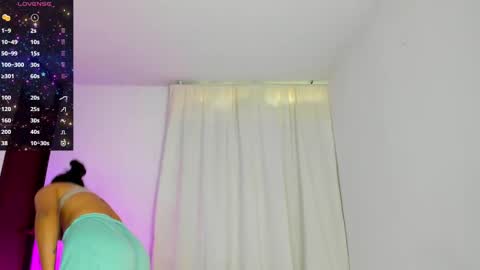 Snapshot of violetasotter chatting on September 27, 2025, 12:10 pm Violeta online show from September 27, 2025, 12:10 pm