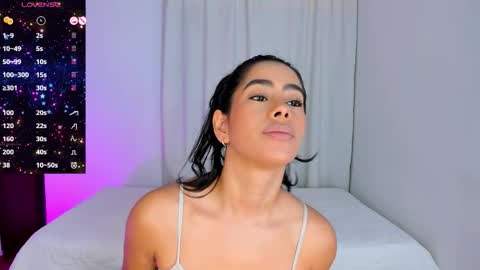 Snapshot of violetasotter chatting on March 28, 2026, 11:32 am Violeta online show from March 28, 2026, 11:32 am