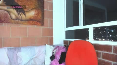 Snapshot of violeteblair chatting on November 4, 2025, 11:37 pm violeteblair online show from November 4, 2025, 11:37 pm