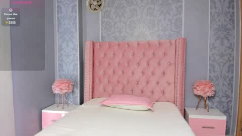 Snapshot of violeth__passionate chatting on February 10, 2025, 7:17 pm VIOLETA online show from February 10, 2025, 7:17 pm