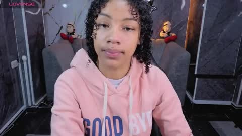 Snapshot of violeth_b chatting on April 25, 2026, 12:41 pm violeth_b online show from April 25, 2026, 12:41 pm