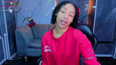 Snapshot of violeth_b chatting on June 18, 2026, 1:37 pm violeth_b online show from June 18, 2026, 1:37 pm