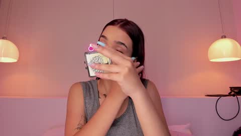 Violeth Hill online show from December 31, 2024, 7:18 pm