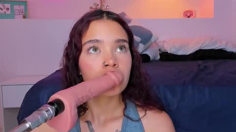 Violeth Hill online show from February 24, 2025, 2:08 am