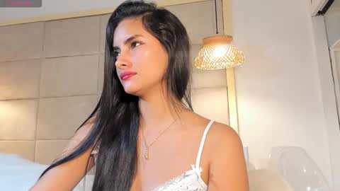 violeth online show from September 26, 2025, 8:02 pm