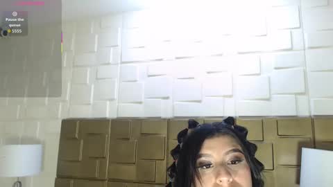 VioletLux online show from October 20, 2025, 7:58 pm