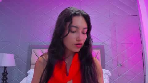 Violet Rousse online show from December 18, 2025, 4:13 pm