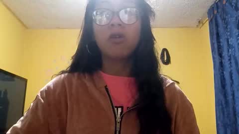 Violet777  online show from October 26, 2025, 11:31 pm