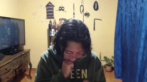 Violet777  online show from November 9, 2025, 7:50 am