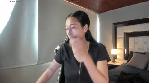 violetskinny online show from October 12, 2025, 4:06 pm