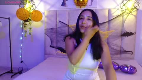 violetsweet_cs online show from October 23, 2025, 5:23 pm