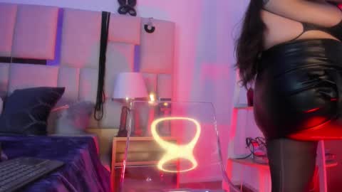 Snapshot of violett__sinclair1 chatting on December 20, 2025, 7:32 pm Violett online show from December 20, 2025, 7:32 pm