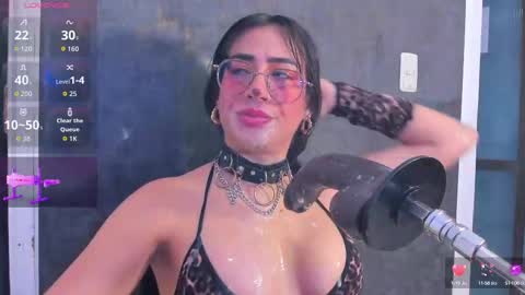 Violett online show from October 9, 2025, 6:11 am