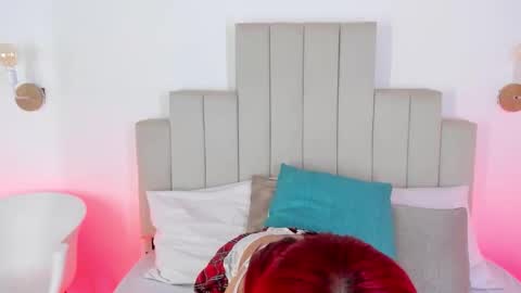 Snapshot of violett_nyx chatting on January 11, 2026, 3:44 am Violett Nyx online show from January 11, 2026, 3:44 am