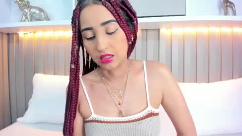 Violett  online show from October 7, 2025, 8:17 pm