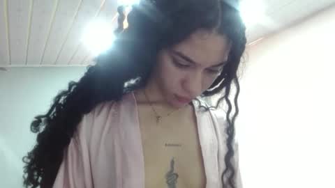 violetta_dreams online show from October 18, 2025, 10:27 am