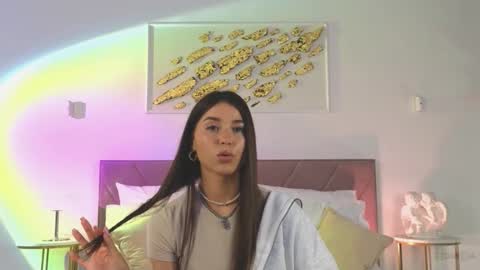 violetta_finch online show from September 19, 2025, 10:05 am