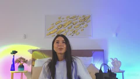 Snapshot of violetta_finch chatting on May 28, 2026, 9:28 am violetta_finch online show from May 28, 2026, 9:28 am