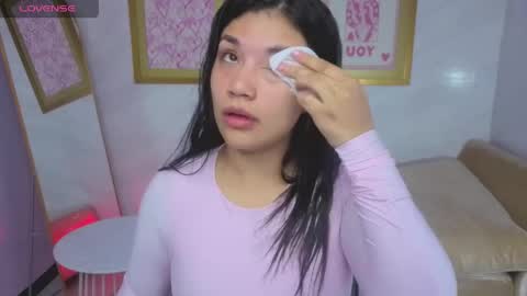 Violetta  online show from April 19, 2026, 3:50 am