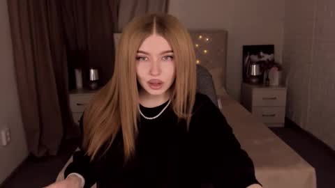 ViolettaOtis online show from January 29, 2025, 11:20 am