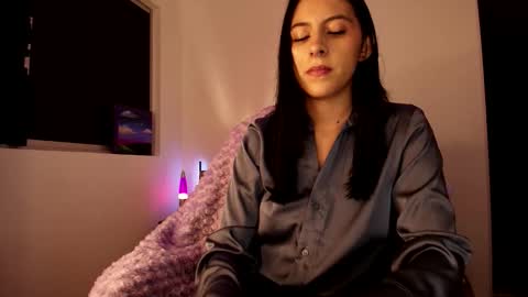 Violetta....Follow me in Twitter... online show from October 12, 2025, 5:28 am