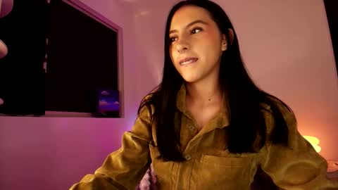 Violetta....Follow me in Twitter... online show from October 15, 2025, 4:01 am