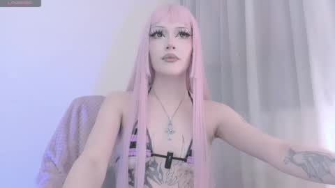 Violett online show from March 27, 2026, 6:41 am