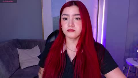 Violett Castel online show from January 10, 2026, 7:04 pm