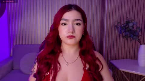 Violett Castel online show from January 18, 2026, 11:14 am