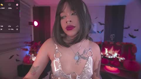 JULIE UWU online show from October 27, 2025, 6:56 pm