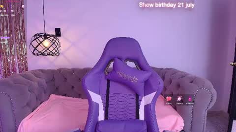 Snapshot of violettenoi chatting on July 12, 2026, 7:27 pm violettenoi online show from July 12, 2026, 7:27 pm