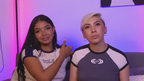 Snapshot of violettgrey_ chatting on December 24, 2024, 7:06 am Violet online show from December 24, 2024, 7:06 am