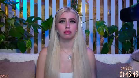 Violetta online show from February 28, 2026, 8:32 pm